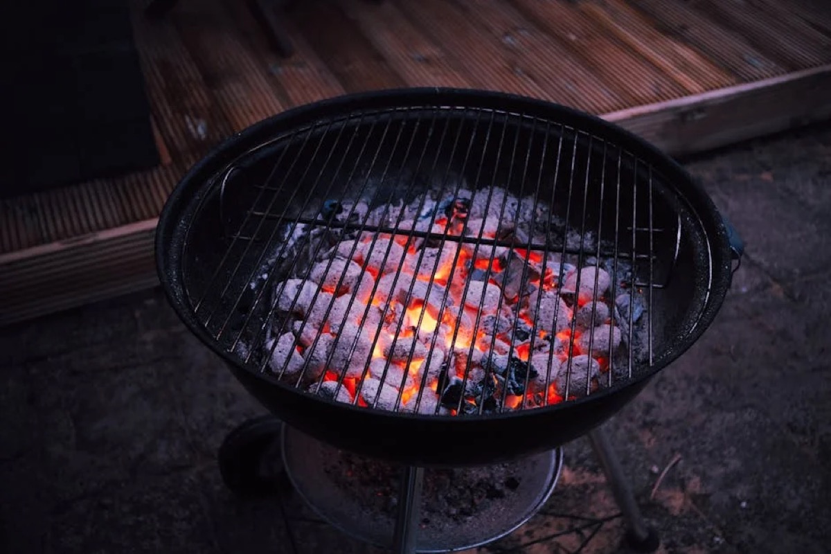 Barrel Charcoal Grill Buyer's Guide: Top Picks Reviewed