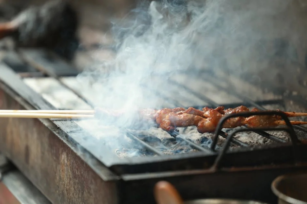 Small Charcoal Grill Buyer's Guide: Find Your Perfect Fit