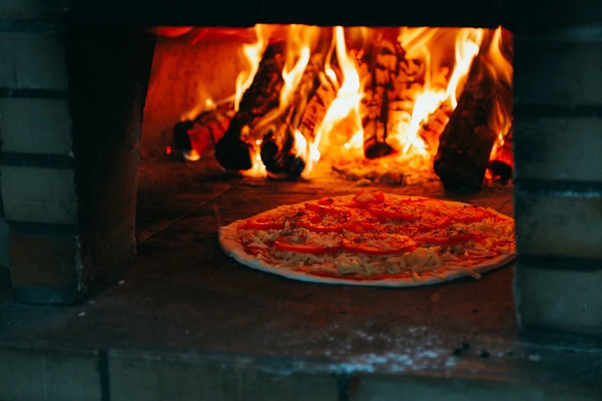 Pellet Grill Pizza Stone Buyer's Guide for Home Cooks
