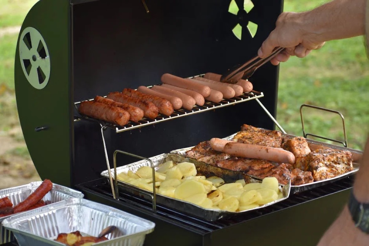 Gas Smoker Grill Buyer's Guide: Find Your Perfect Match
