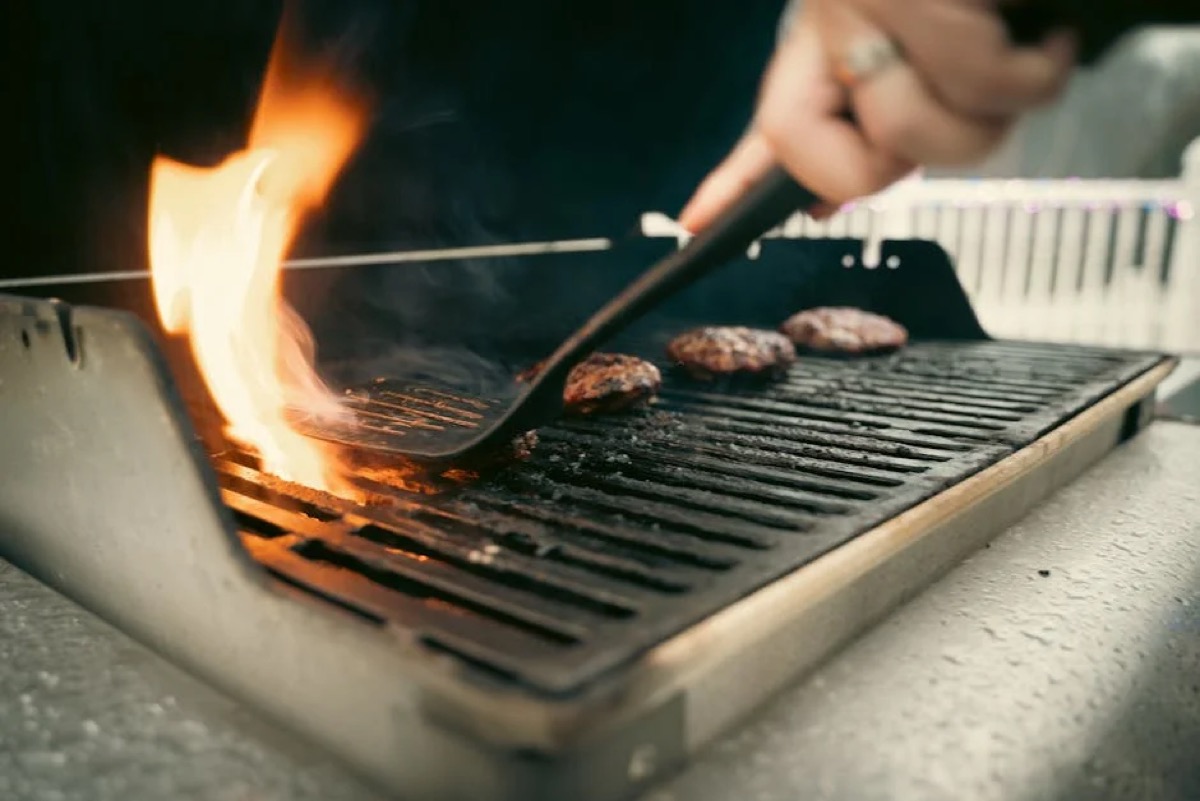 Grill Lights Buyer's Guide: Top Picks for Nighttime Grilling