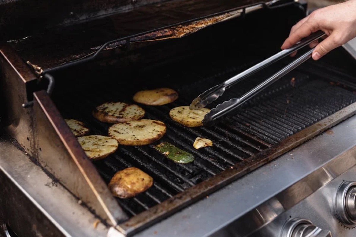 Best Grill Lights Reviewed: Top Picks for Nighttime Grilling